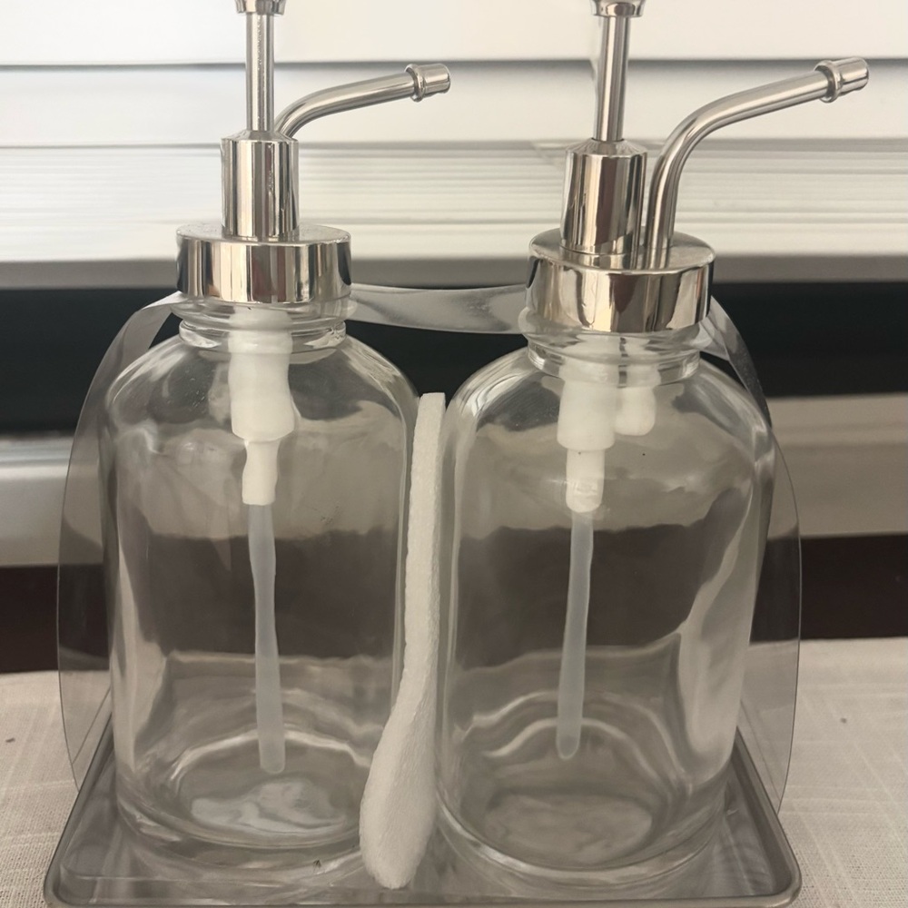 NWT Elegant Silver Soap Dispenser Set